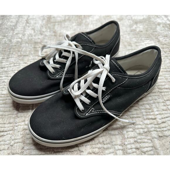 Vans Shoes - Vans Black Classic Lace Up Sneaker
